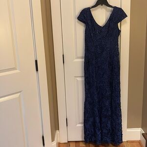 Formal gown size 8.